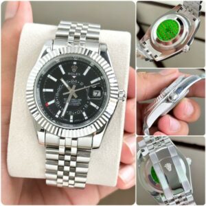 The Stylish Men's Watch by Rolex